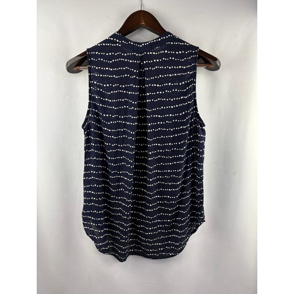 Women’s Bella Dahl Small Navy Sleeveless Blouse w/ White Polka Dots - Picture 3 of 6